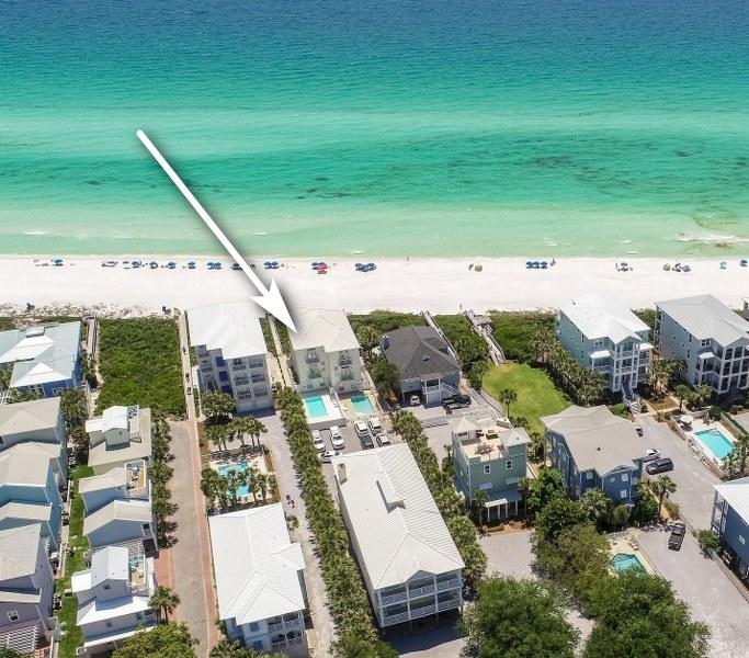 Lot 9-B BEING MORE PARTICULARLY DESCRIBED AS:COM AT THE NE/C OF LOT 10 DANABEACH S/D - Residential