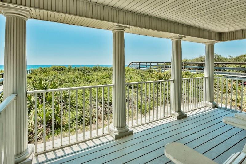 Lot 9-B BEING MORE PARTICULARLY DESCRIBED AS:COM AT THE NE/C OF LOT 10 DANABEACH S/D - Residential