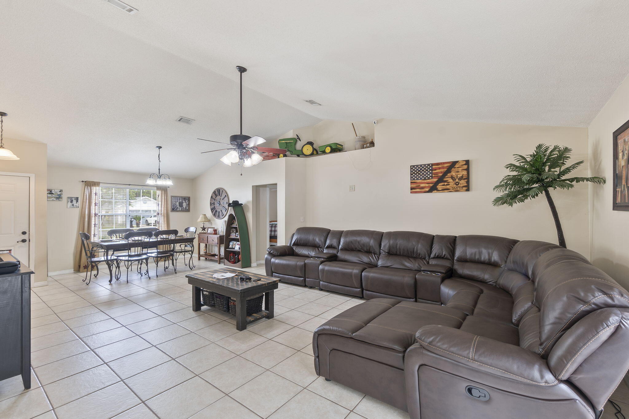 COUNTRY BREEZE ESTATES - Residential