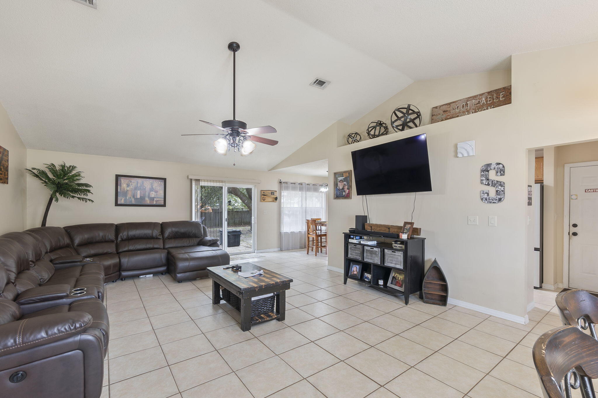 COUNTRY BREEZE ESTATES - Residential