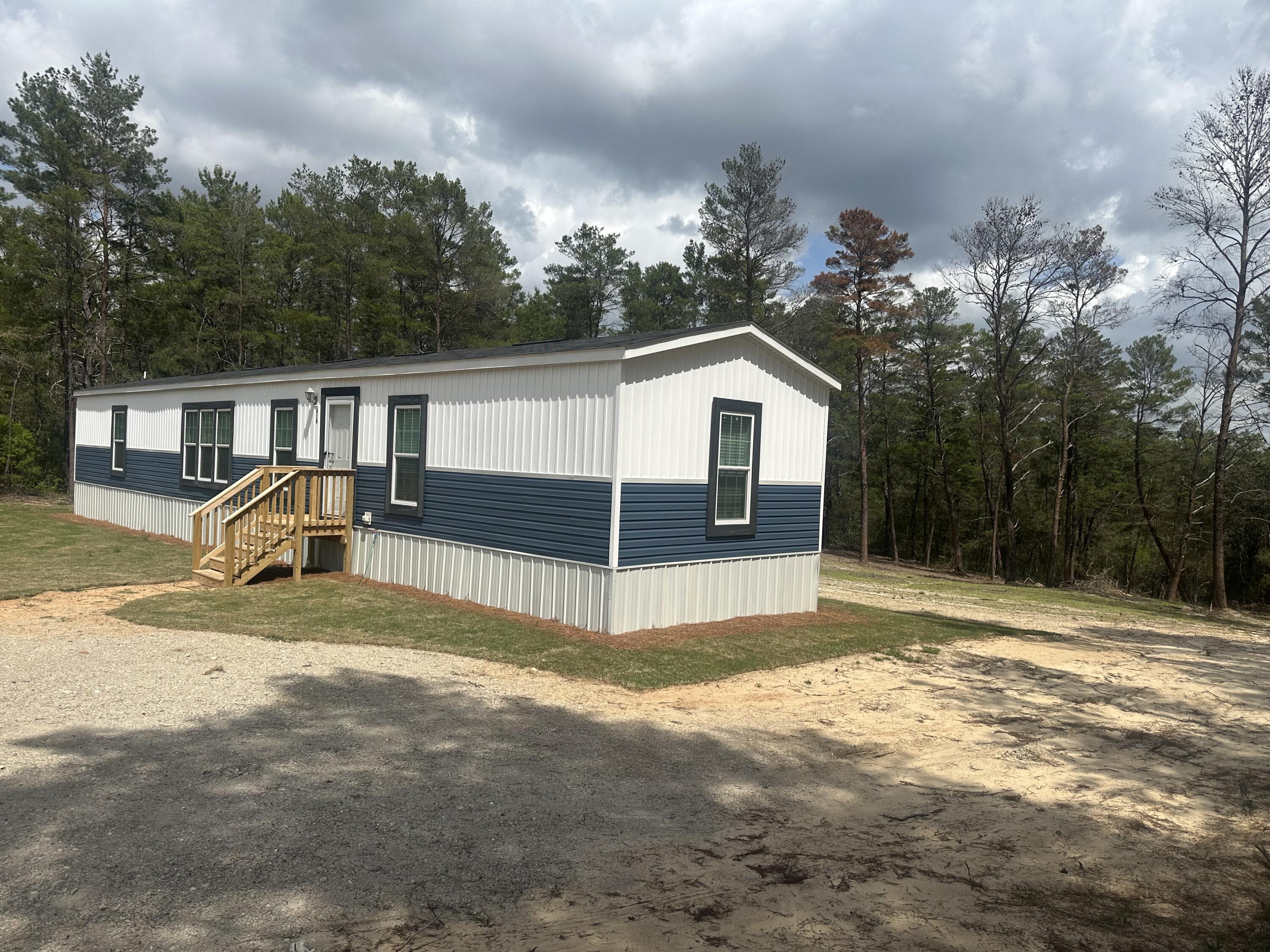 NO RECORDED SUBDIVISION - Residential