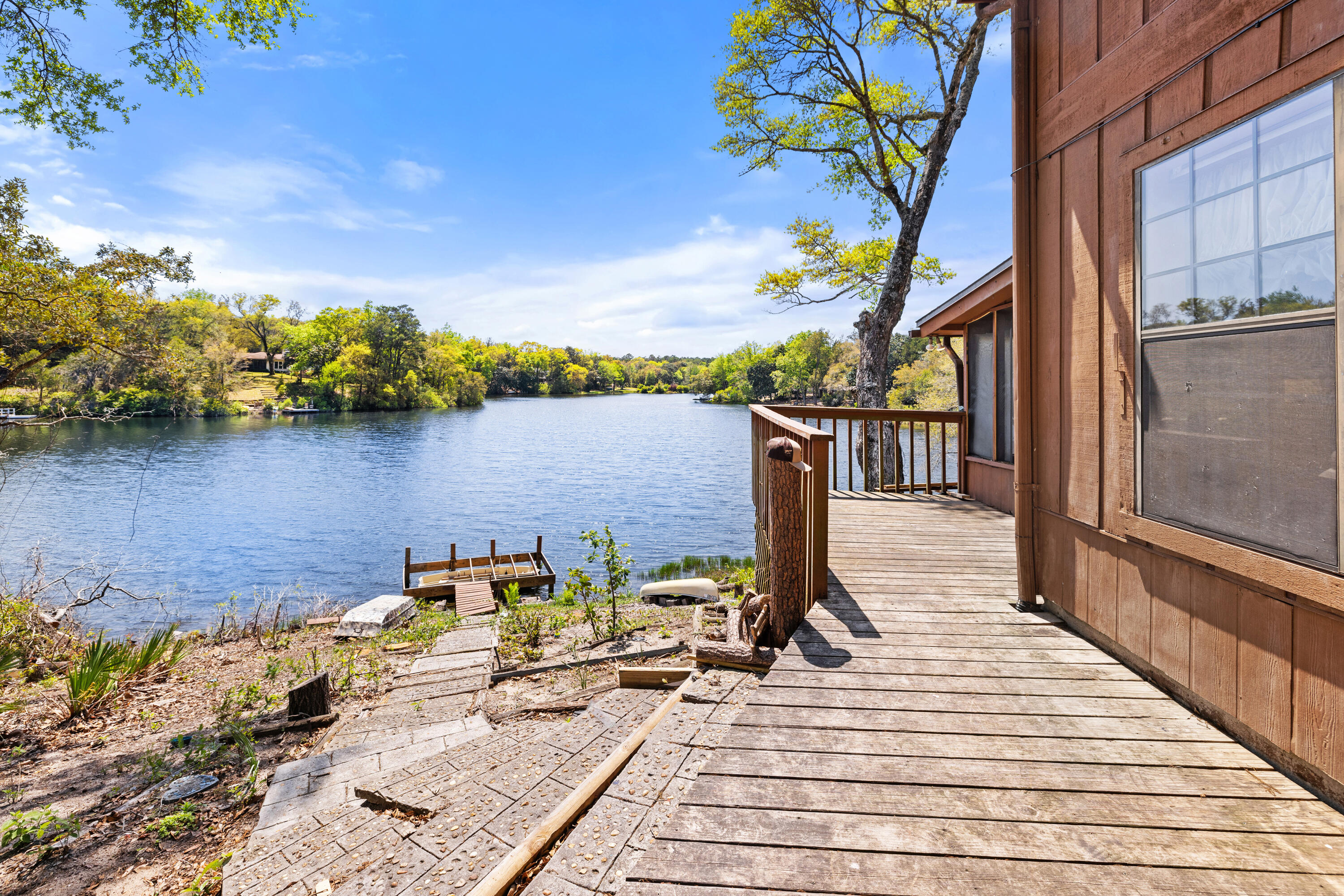 LAKE SHARON ESTATES - Residential