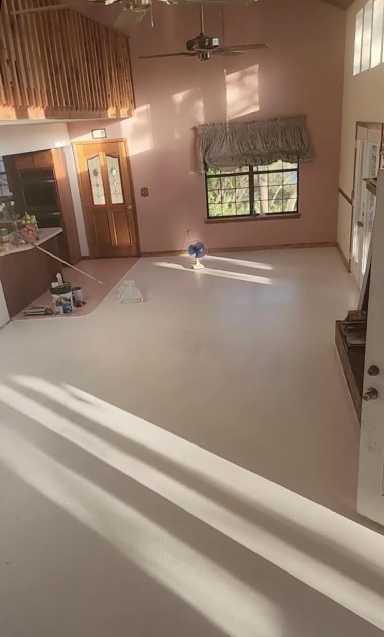 LAKE SHARON ESTATES - Residential