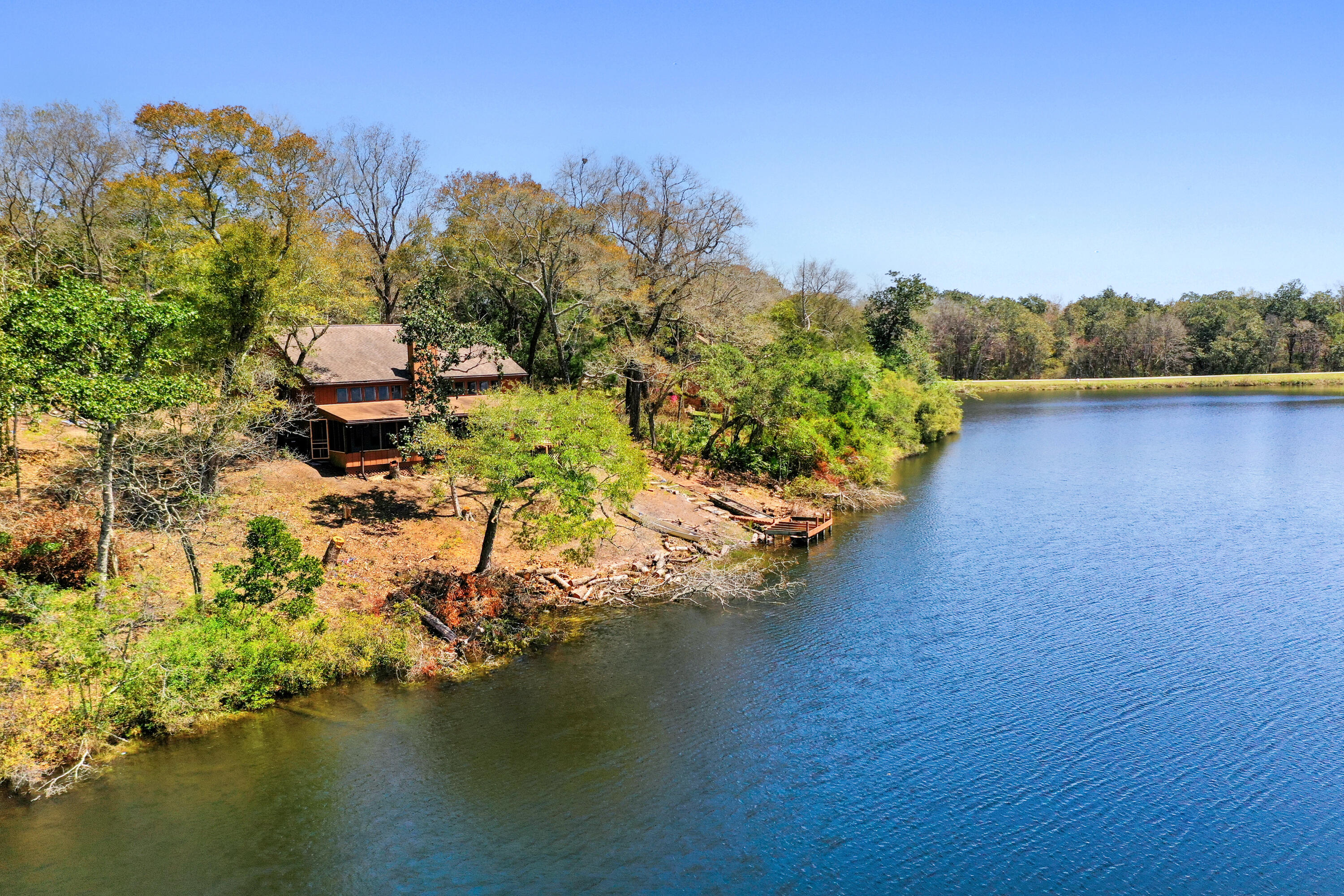 LAKE SHARON ESTATES - Residential