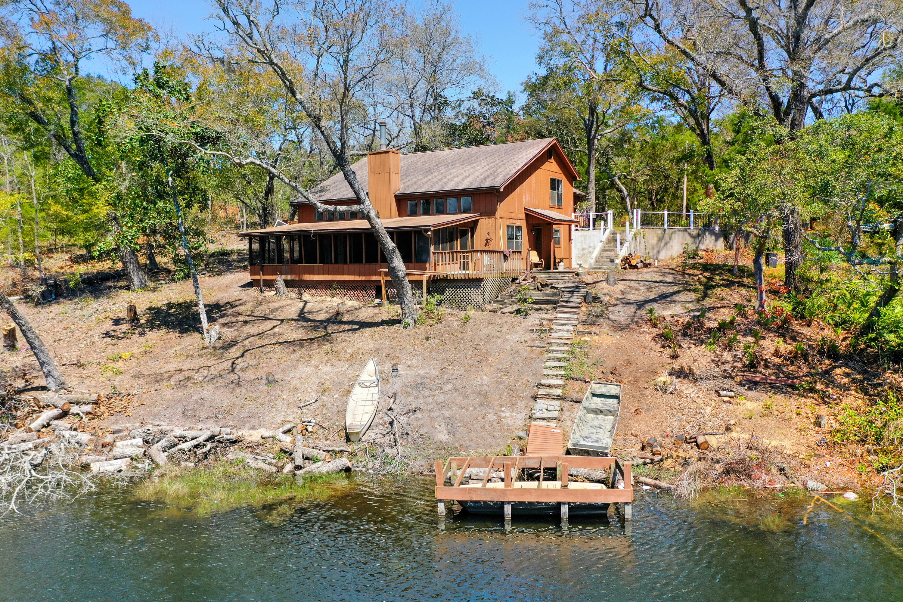 LAKE SHARON ESTATES - Residential