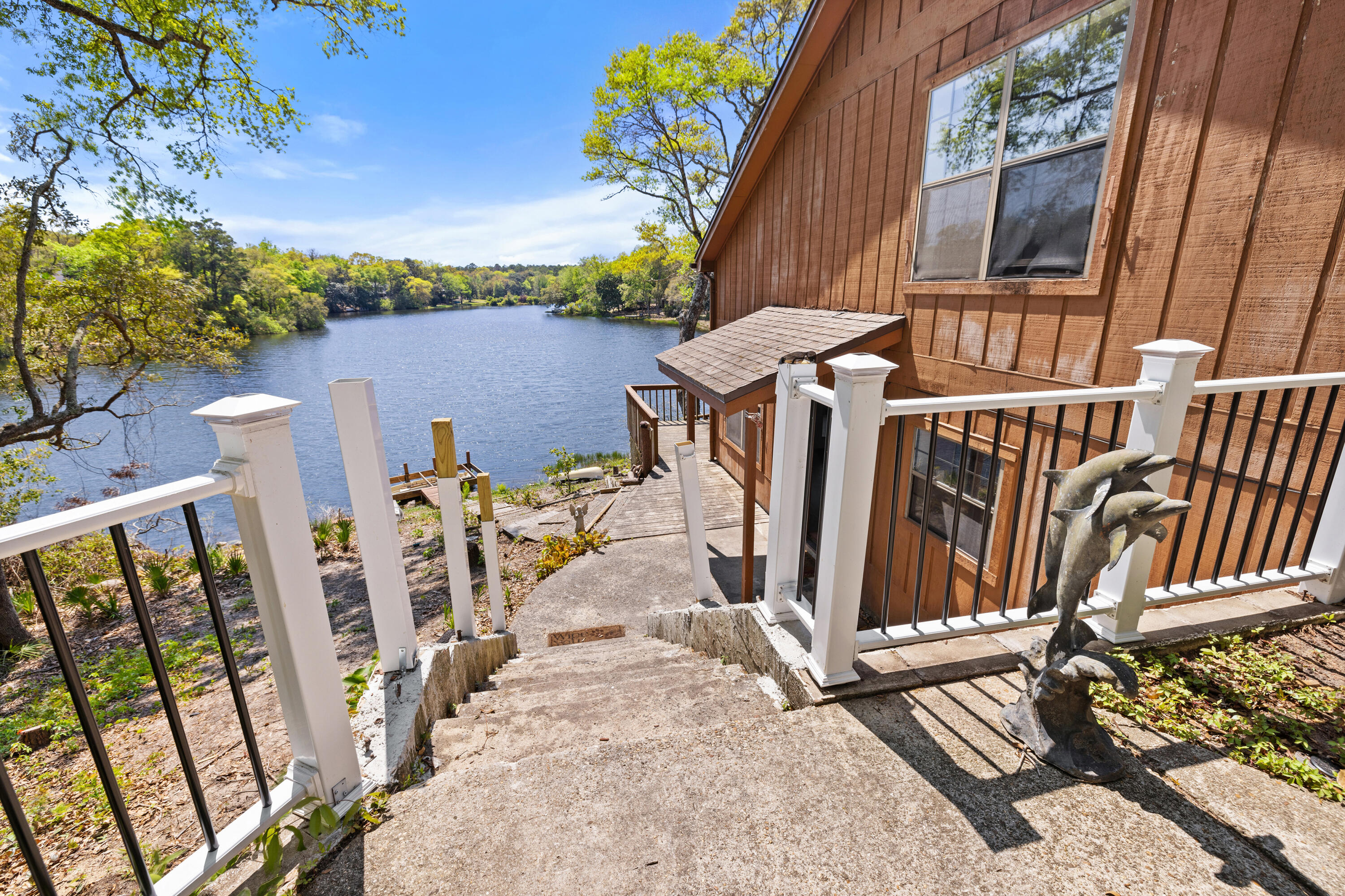 LAKE SHARON ESTATES - Residential