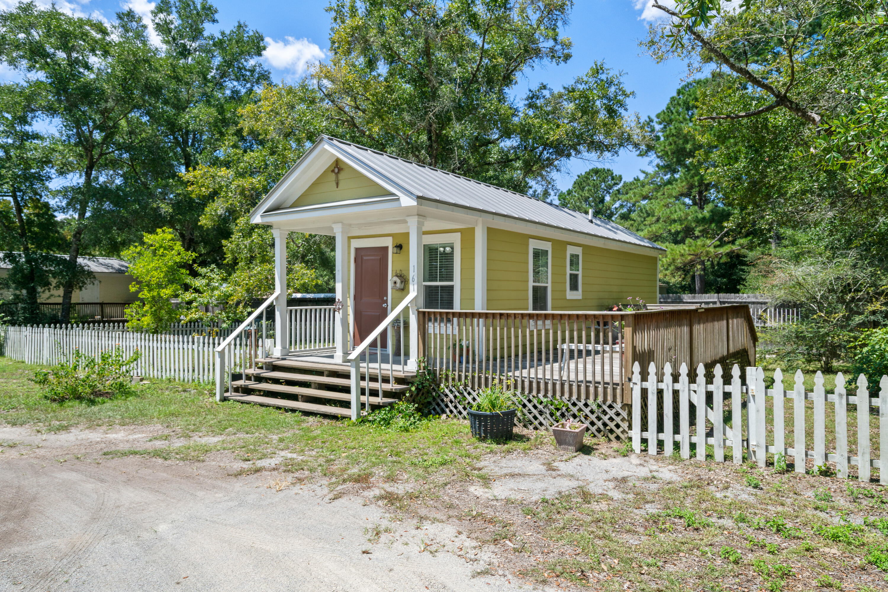 METES & BOUNDS - Residential Lease