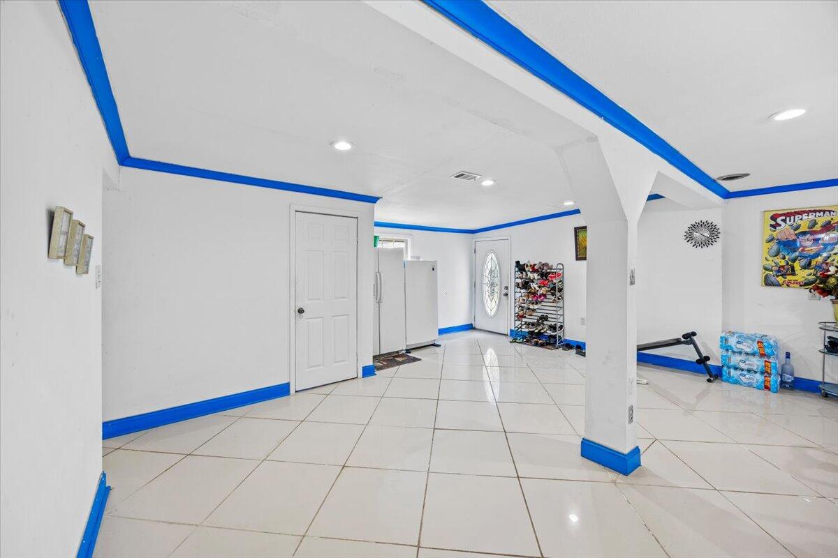 SKY CREST - Residential