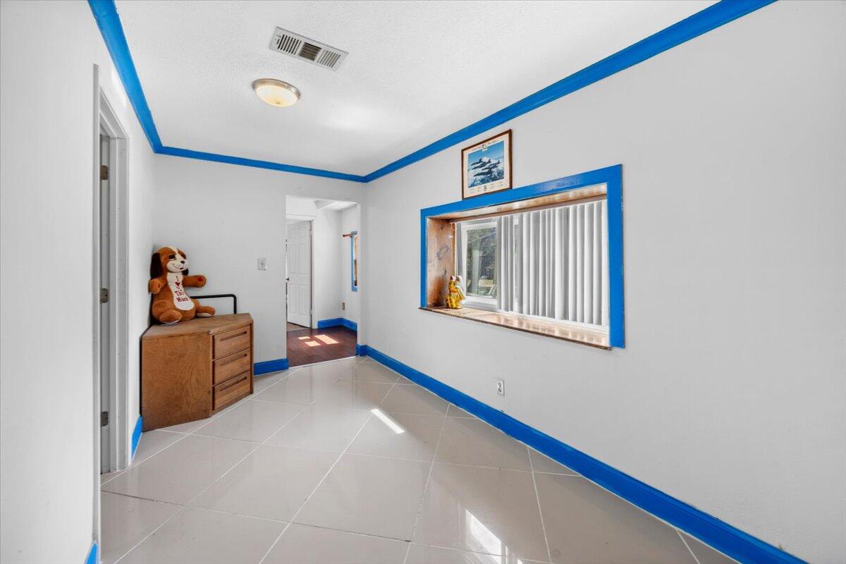 SKY CREST - Residential