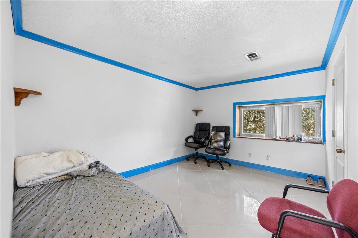 SKY CREST - Residential