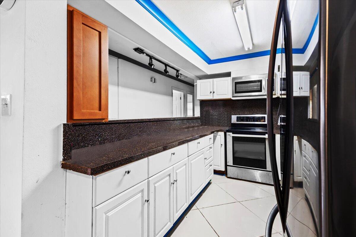 SKY CREST - Residential