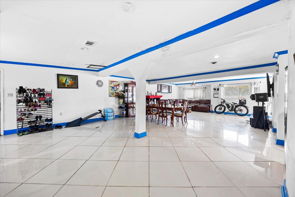 SKY CREST - Residential