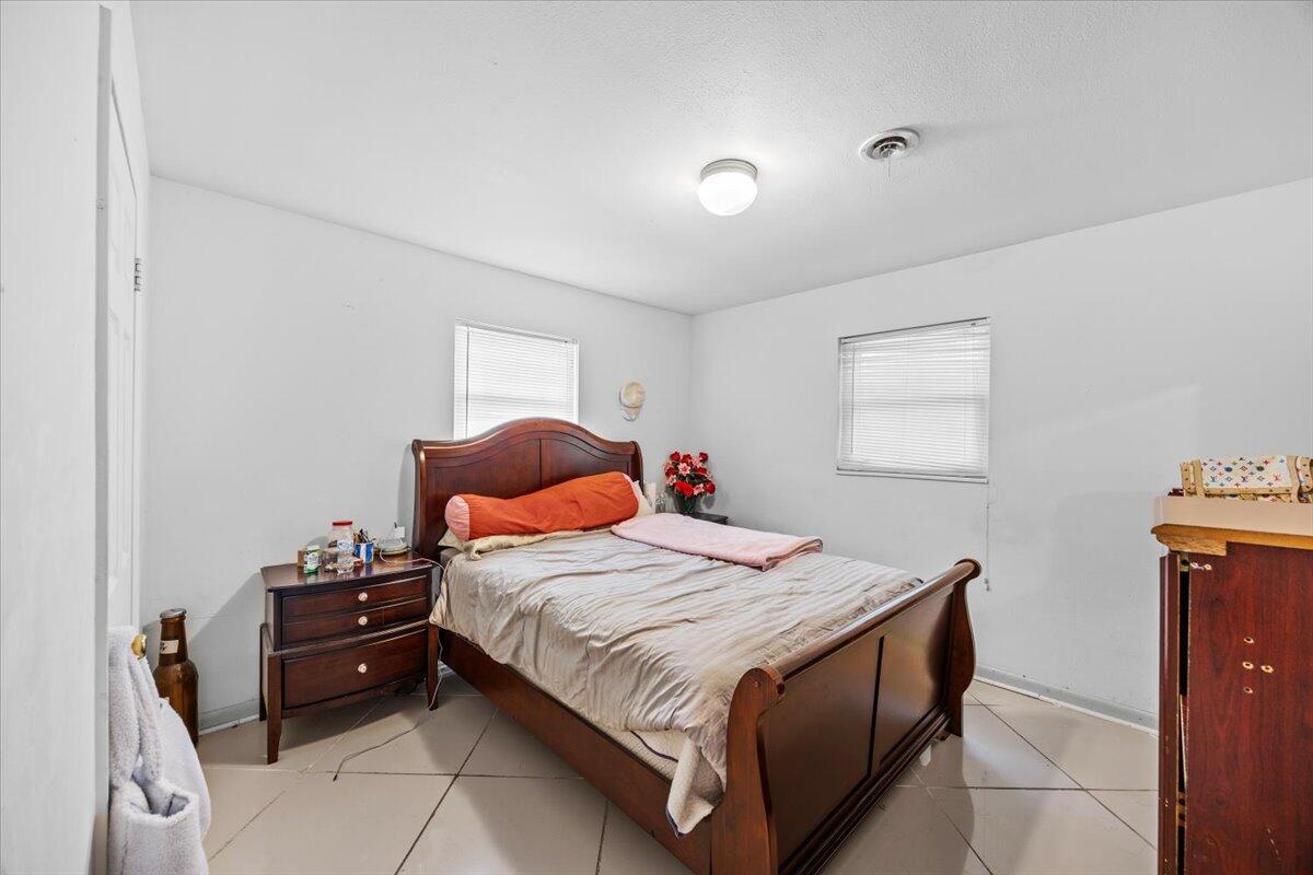 SKY CREST - Residential