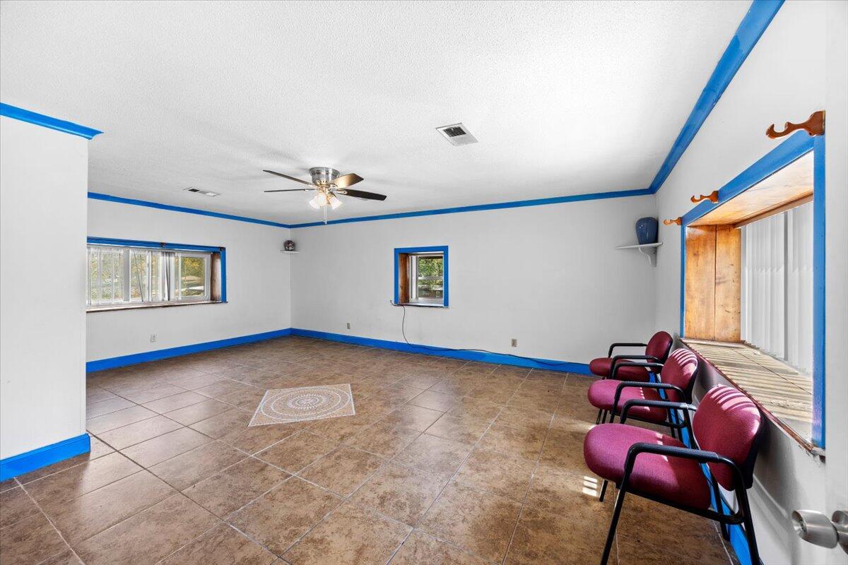 SKY CREST - Residential