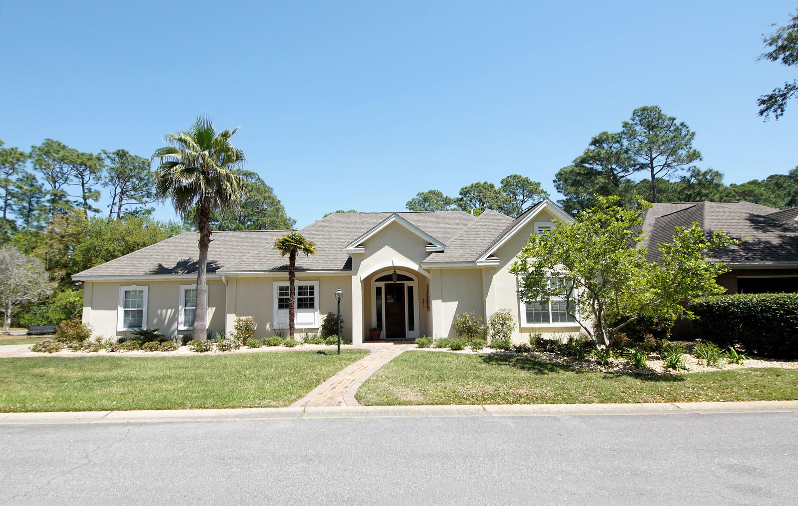 OAKMONT PLACE - Residential