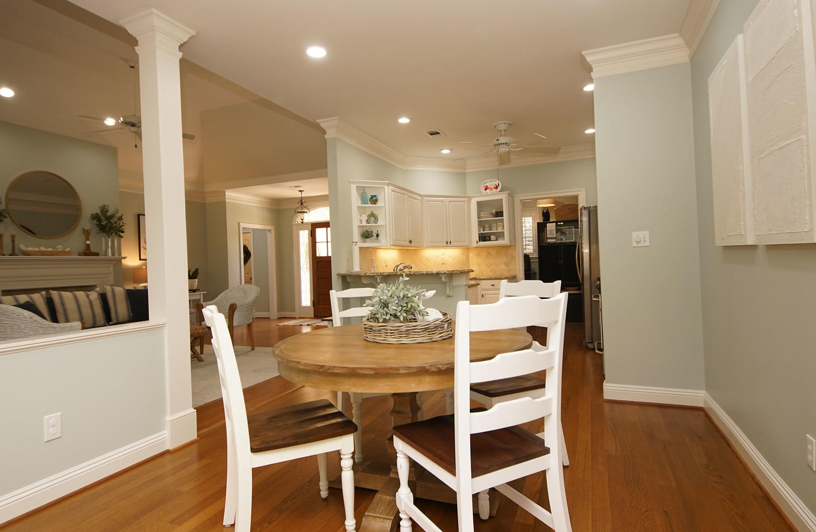 OAKMONT PLACE - Residential