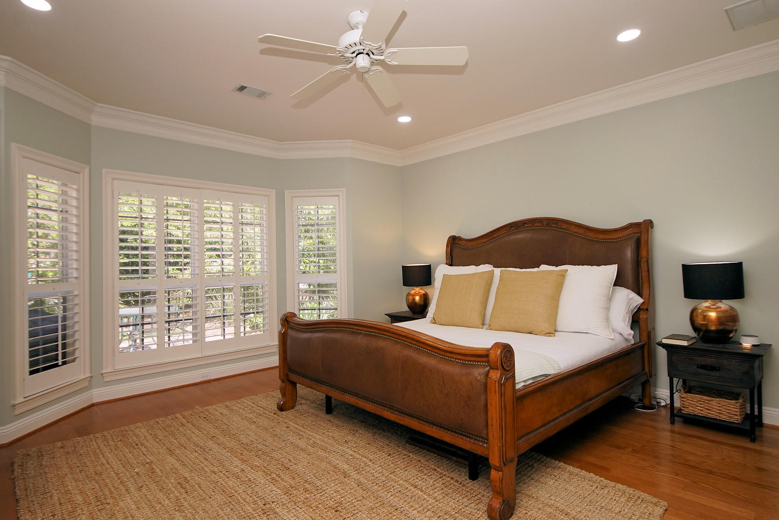 OAKMONT PLACE - Residential