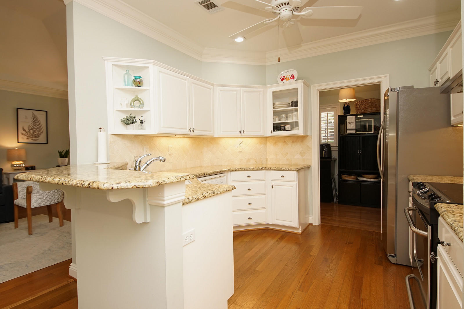 OAKMONT PLACE - Residential