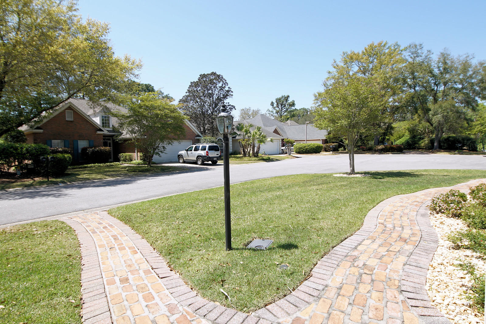 OAKMONT PLACE - Residential