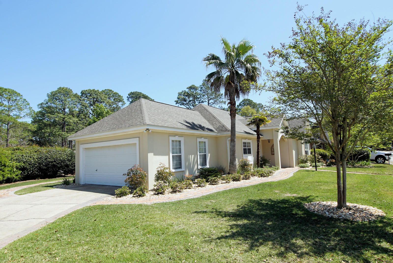 OAKMONT PLACE - Residential