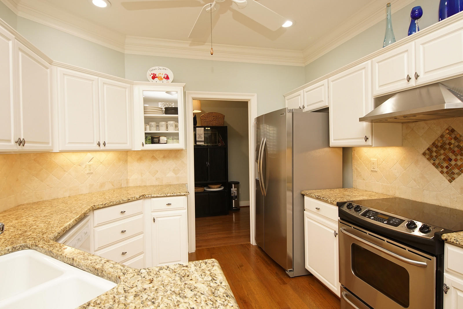 OAKMONT PLACE - Residential