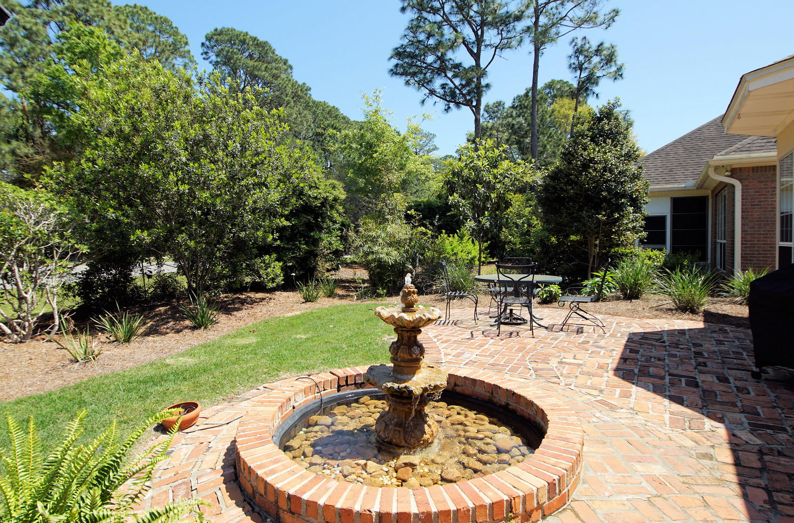 OAKMONT PLACE - Residential