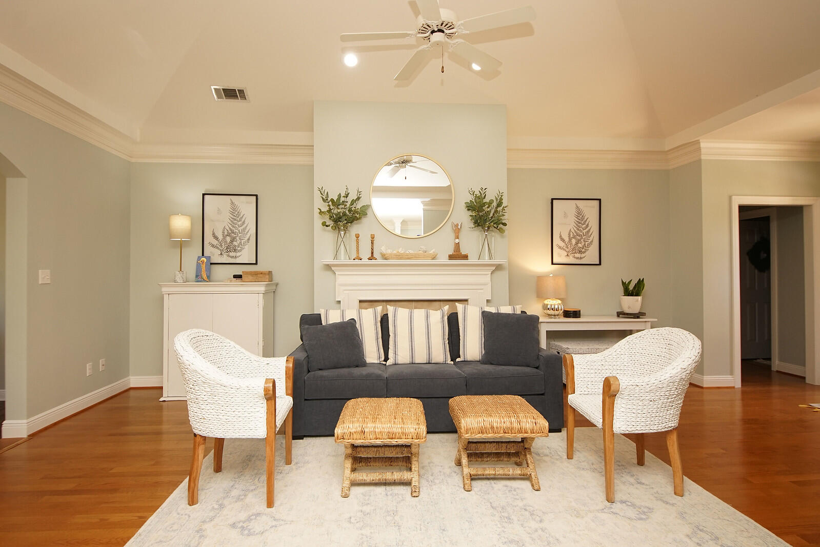 OAKMONT PLACE - Residential