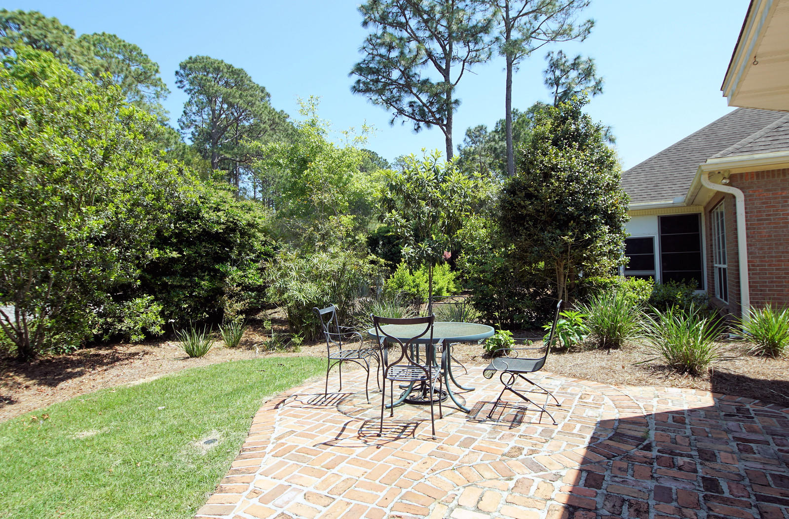 OAKMONT PLACE - Residential