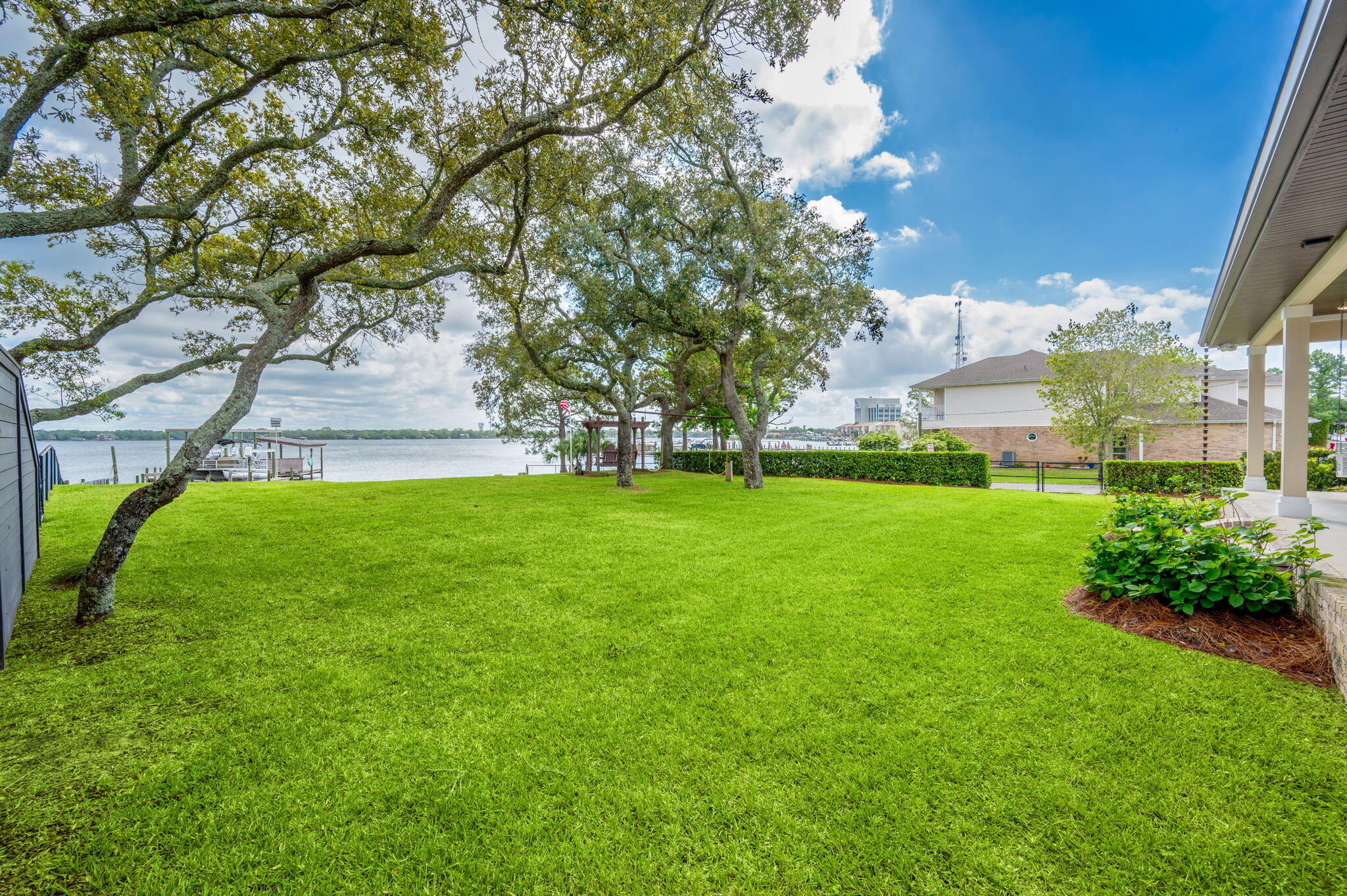 WATKINS COVE - Residential