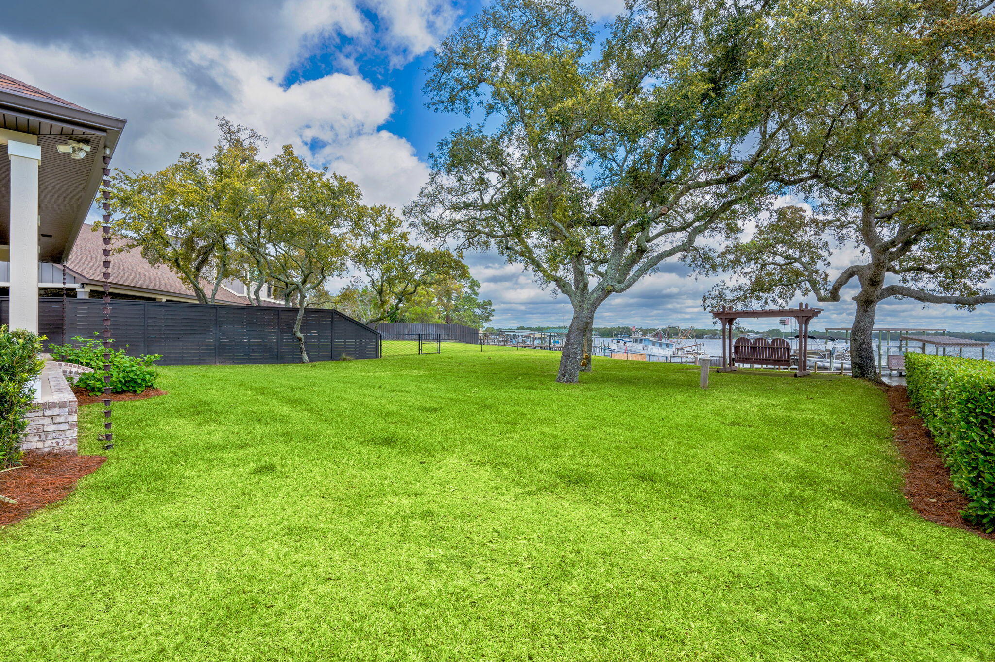WATKINS COVE - Residential