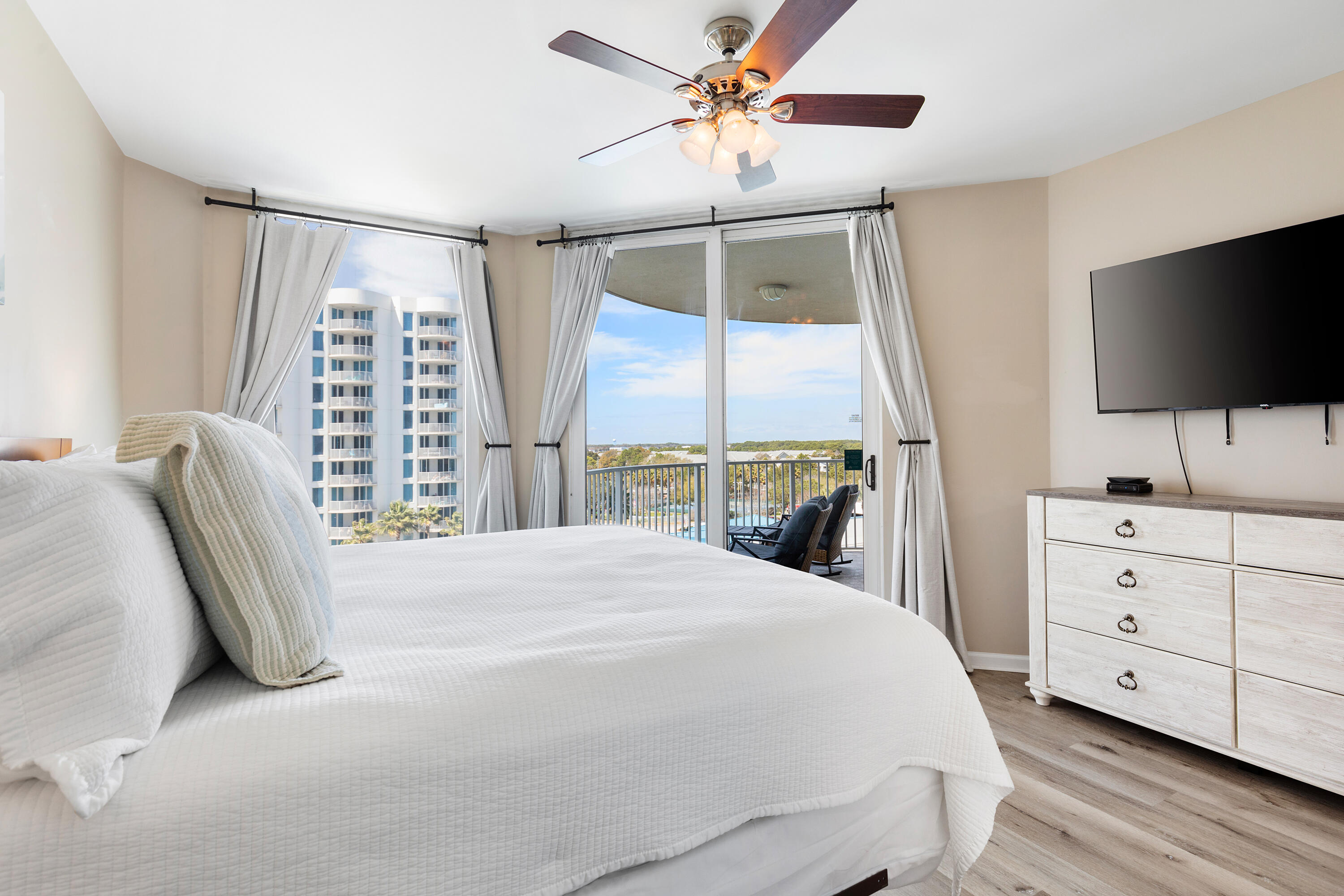 THE PALMS OF DESTIN - Residential