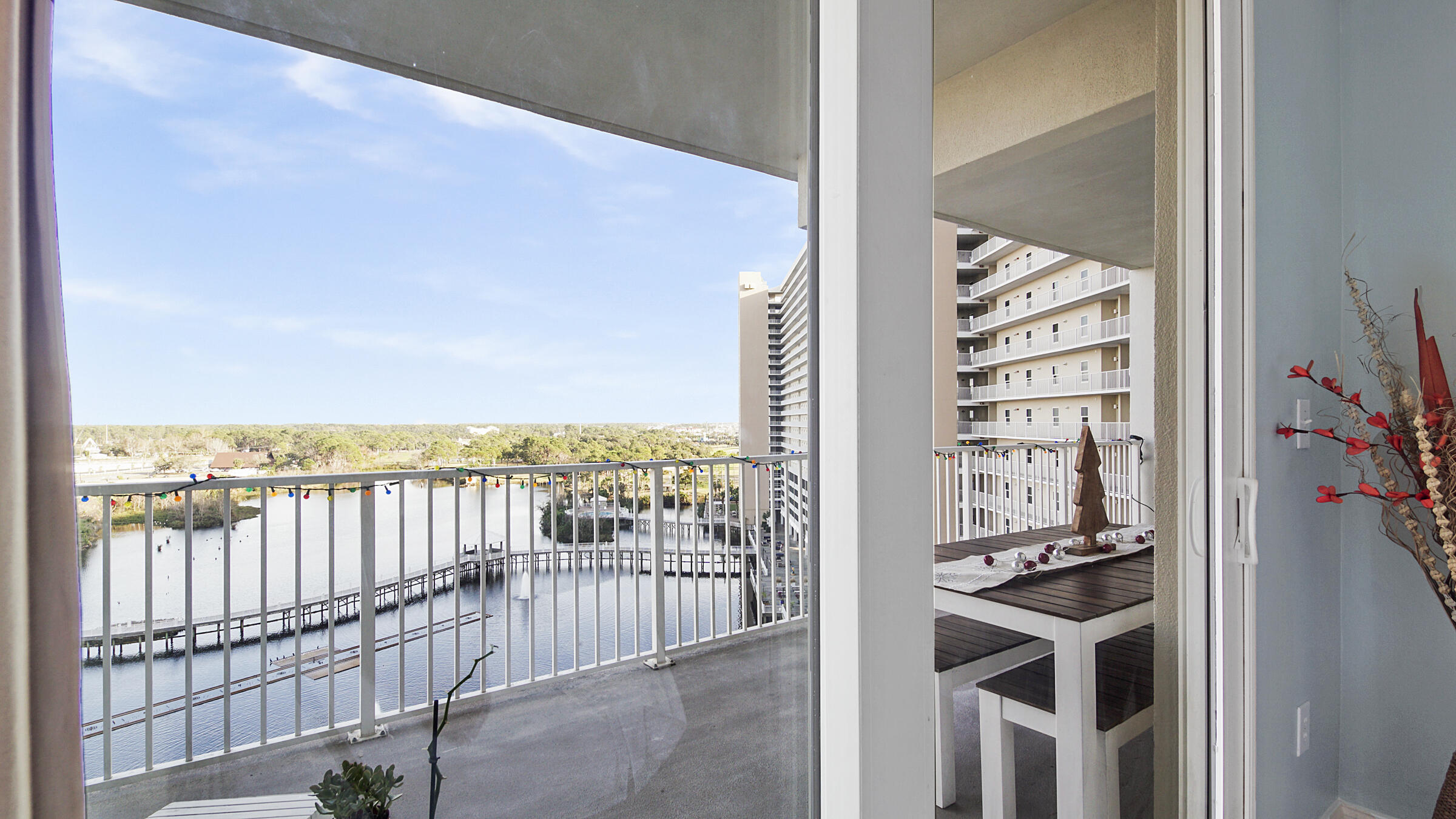 Laketown Wharf - Residential