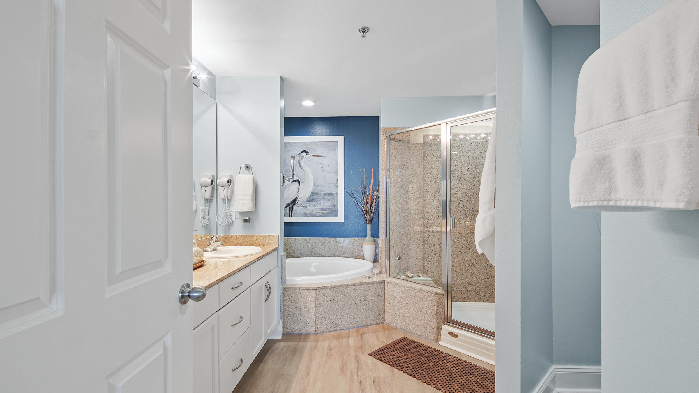 Laketown Wharf - Residential