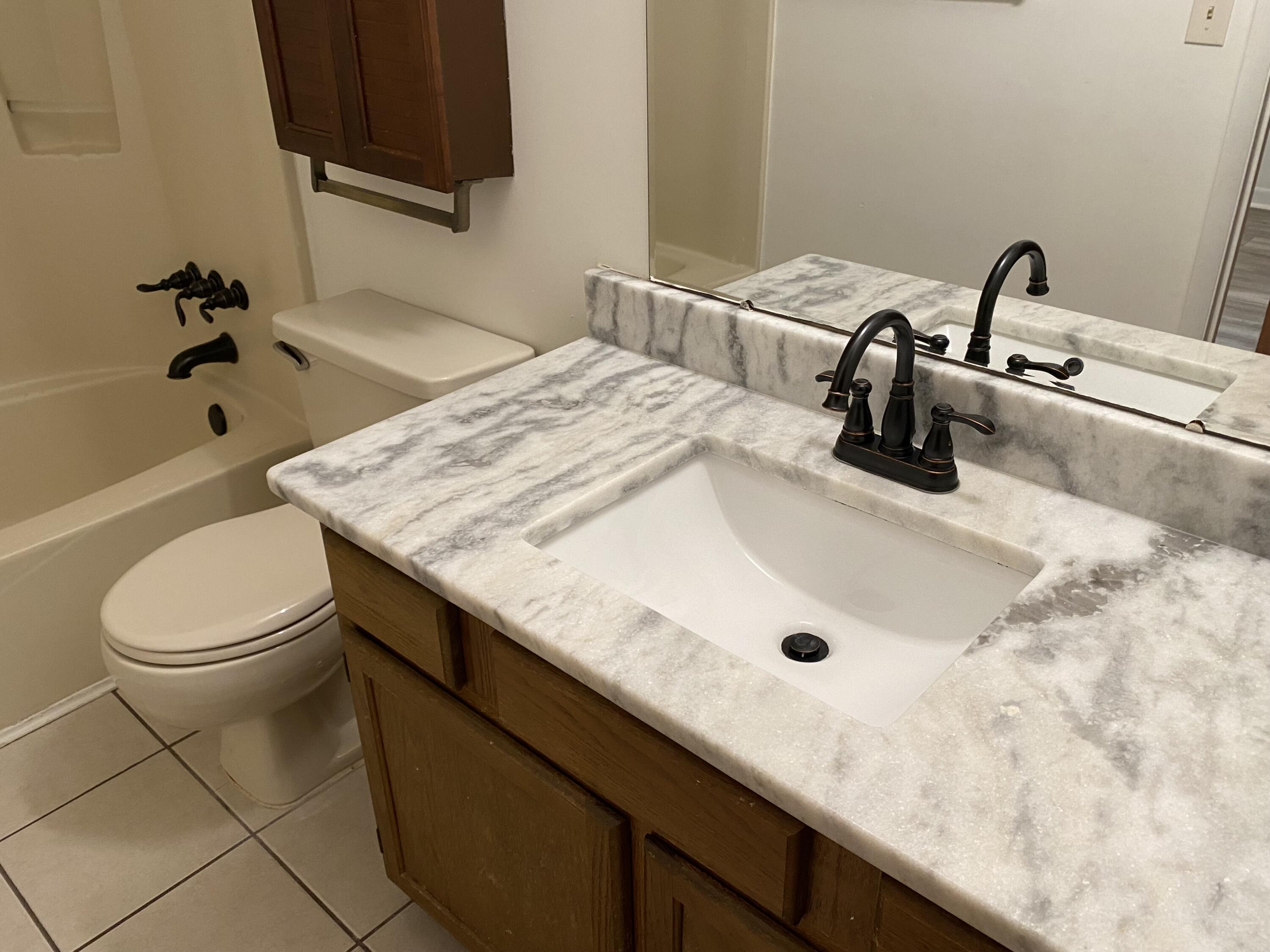 VIKING MANOR PH 1 - Residential Lease