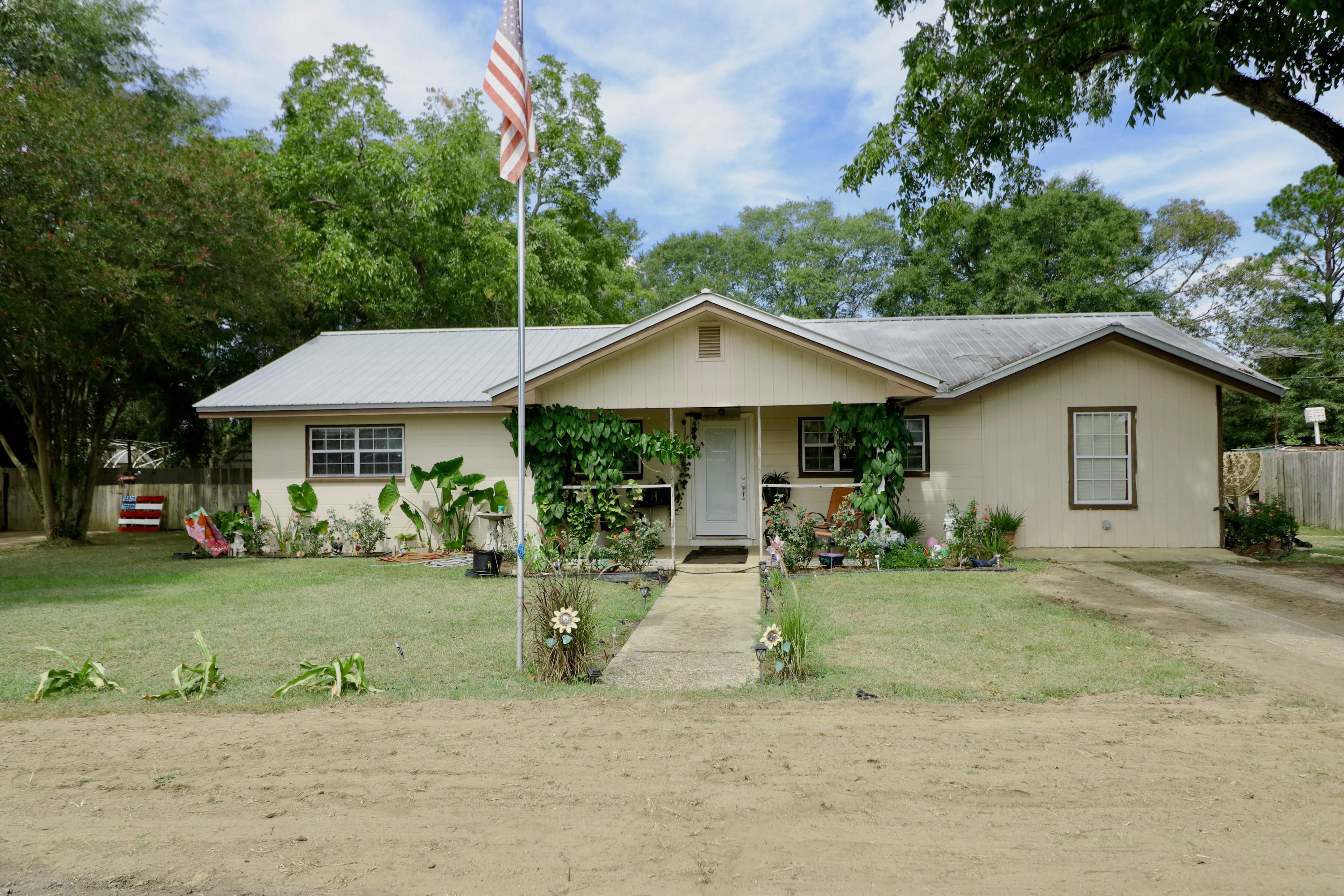 NO RECORDED SUBDIVISION - Residential