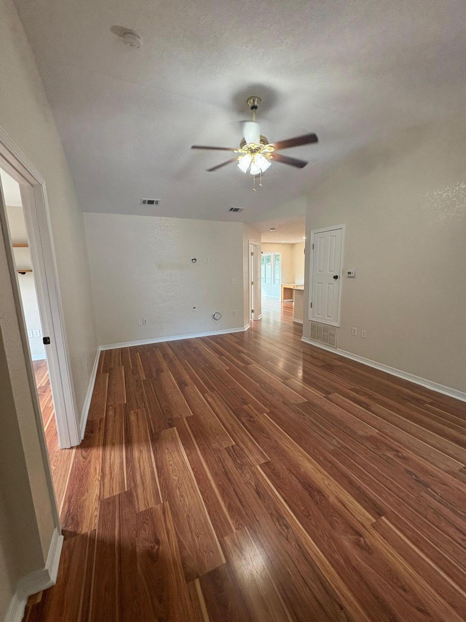 MORRIS ADDN TO CRESTVIEW - Residential Lease