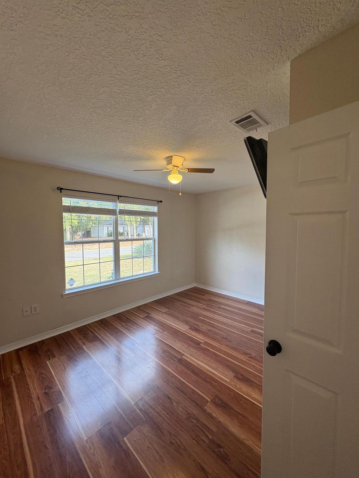 MORRIS ADDN TO CRESTVIEW - Residential Lease