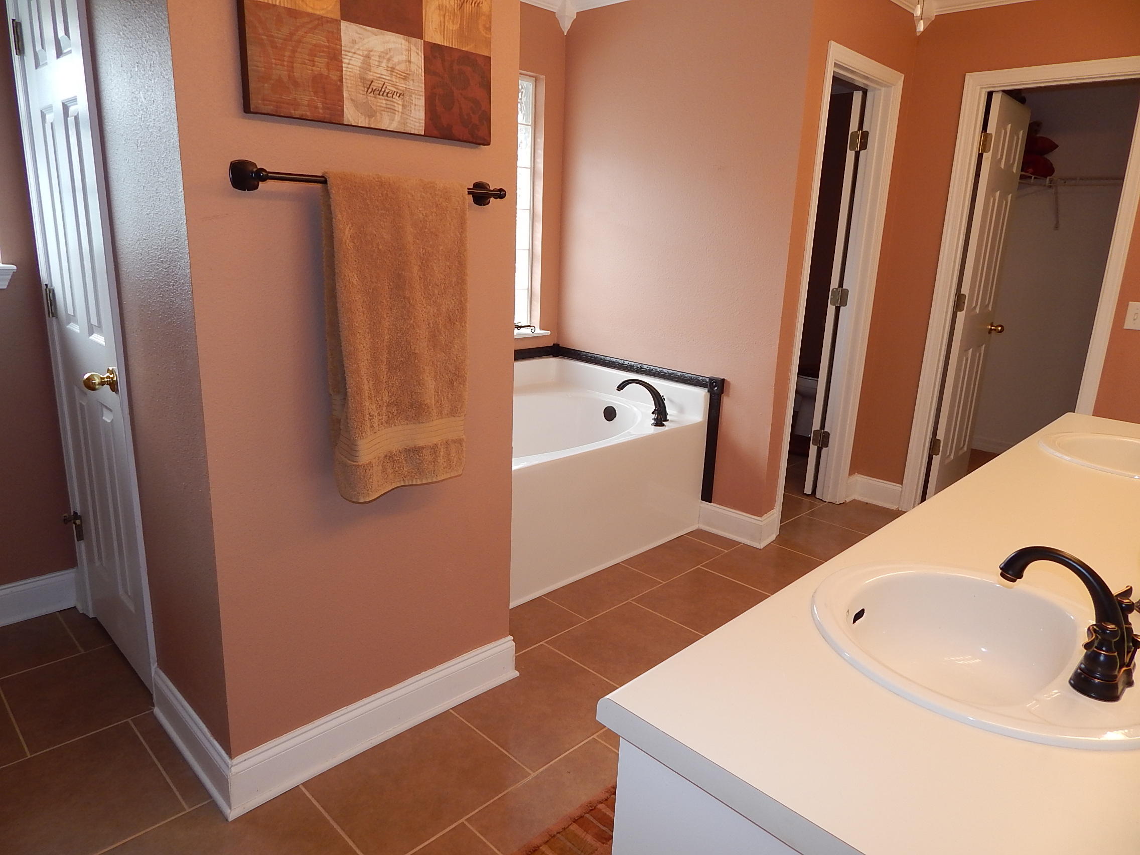 CHEROKEE BEND S/D - Residential