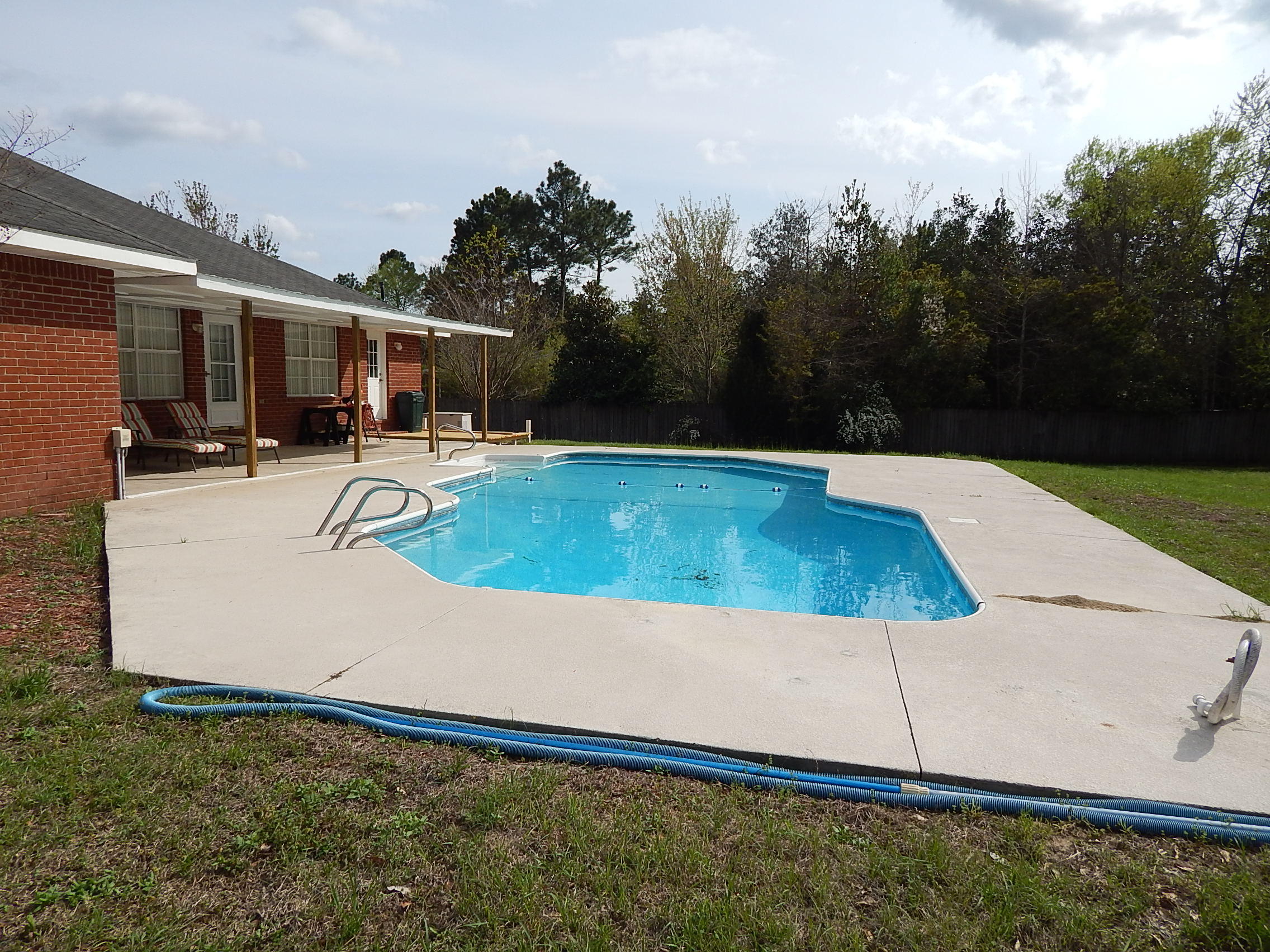 CHEROKEE BEND S/D - Residential