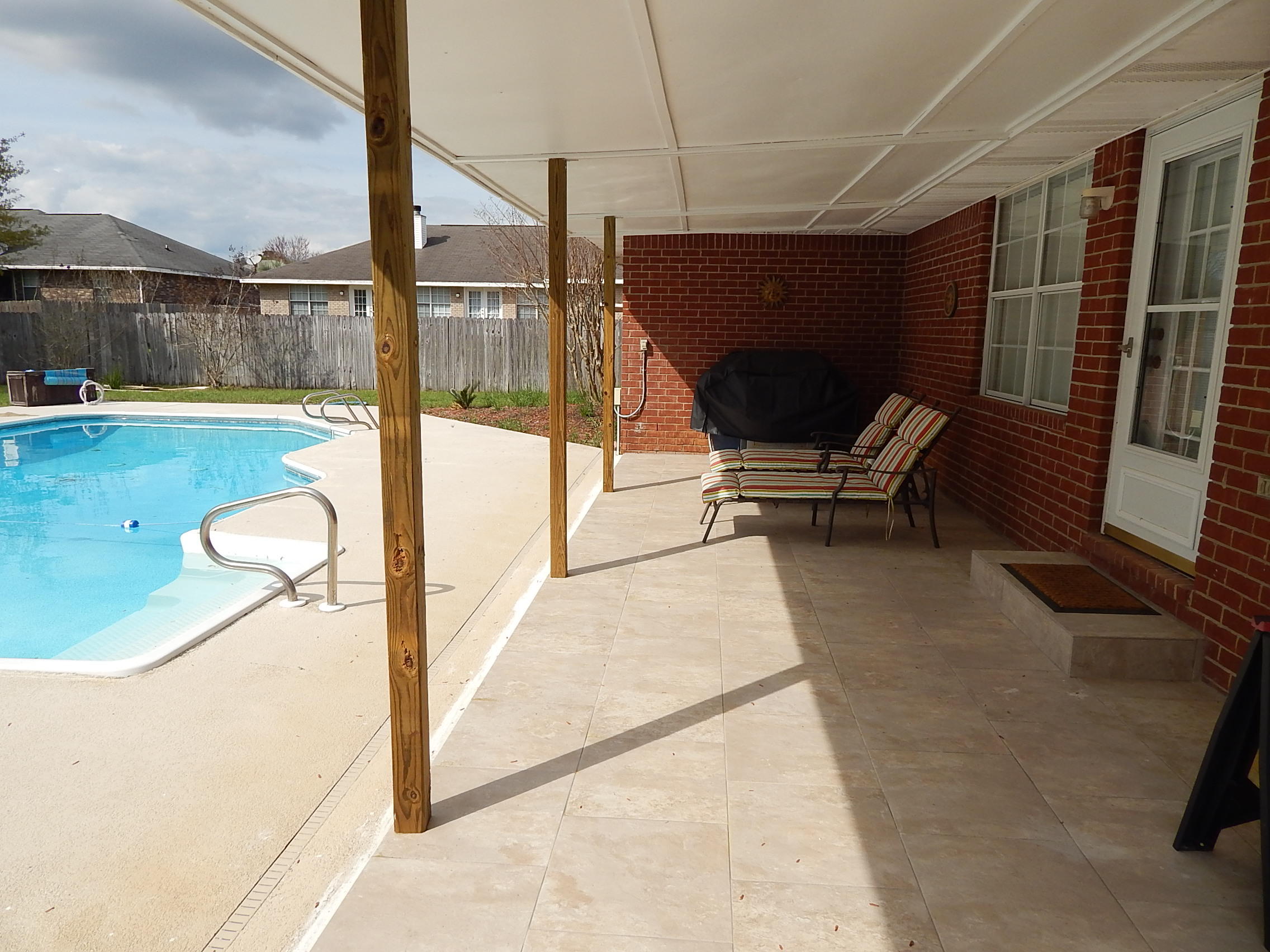 CHEROKEE BEND S/D - Residential