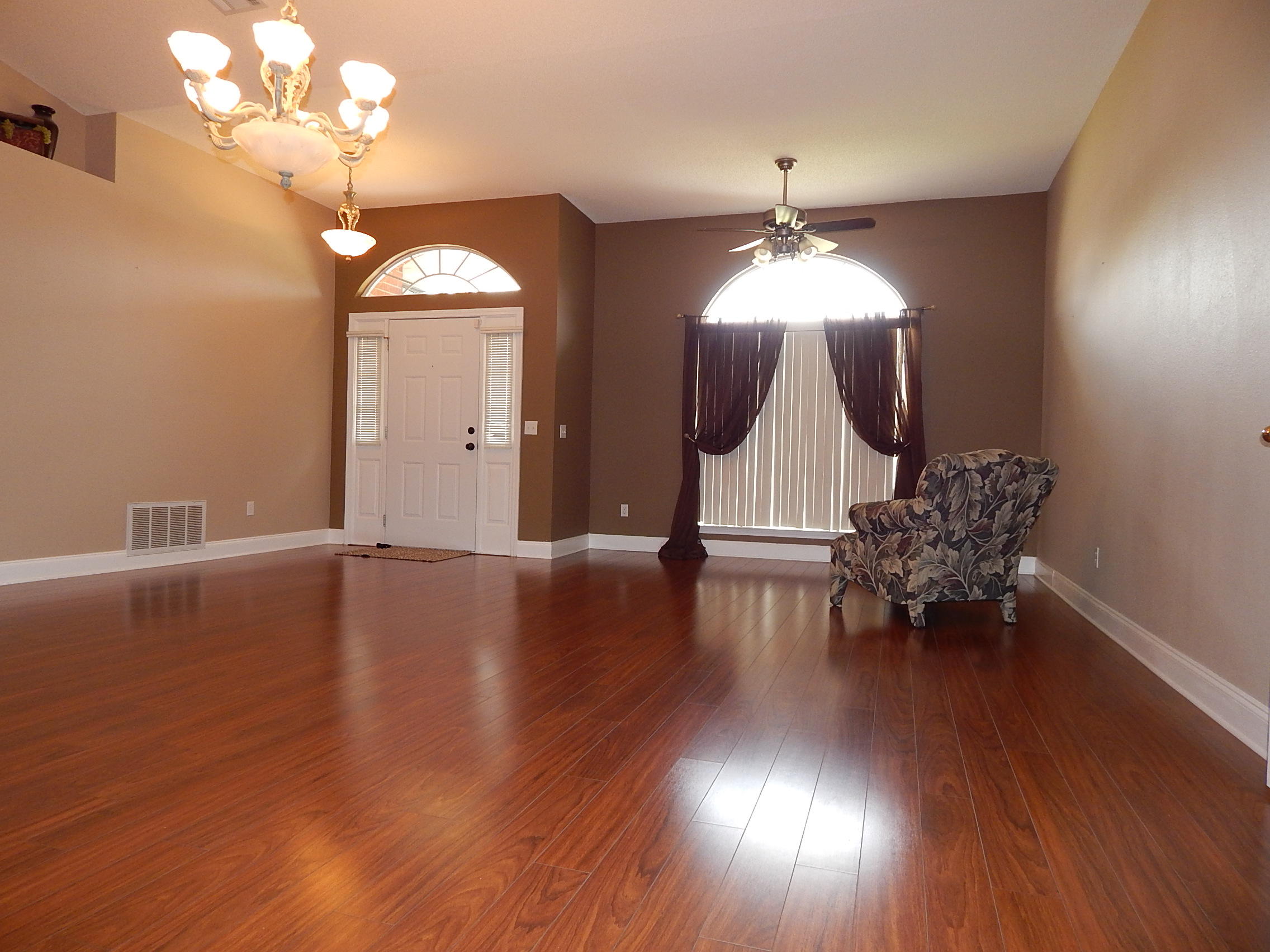 CHEROKEE BEND S/D - Residential