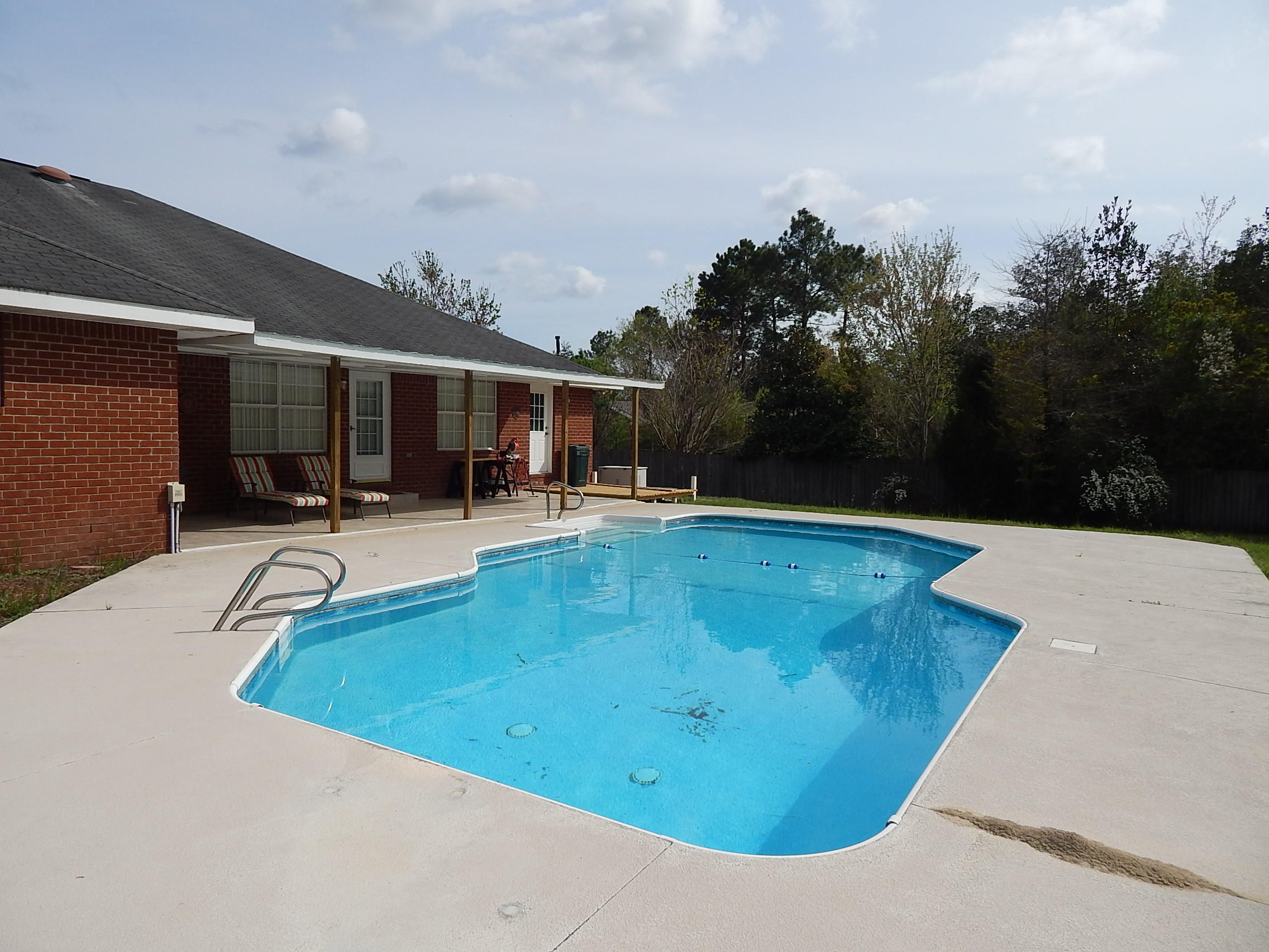 CHEROKEE BEND S/D - Residential