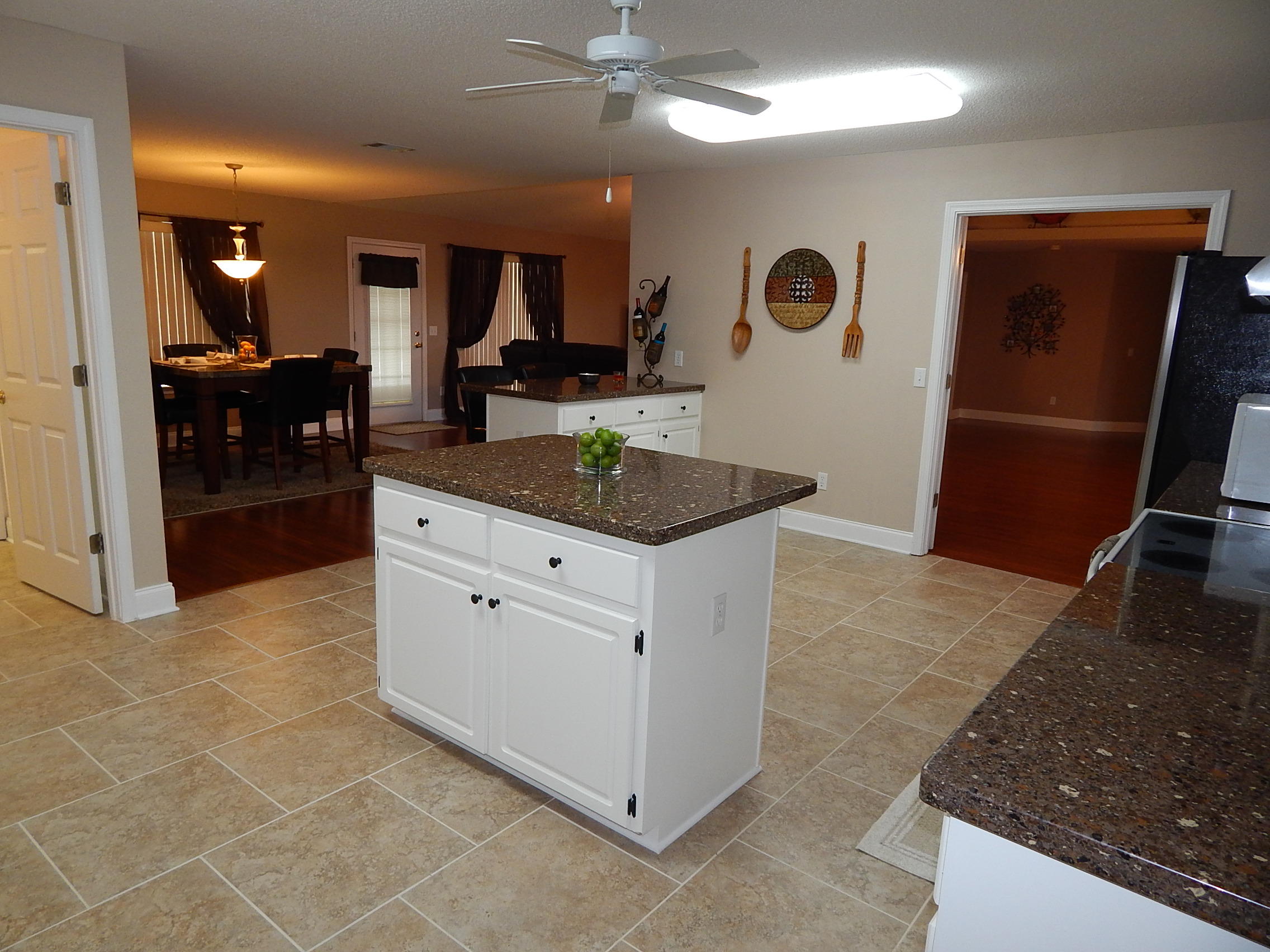 CHEROKEE BEND S/D - Residential