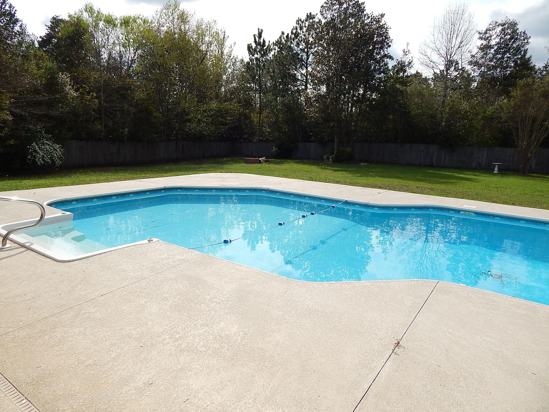 CHEROKEE BEND S/D - Residential