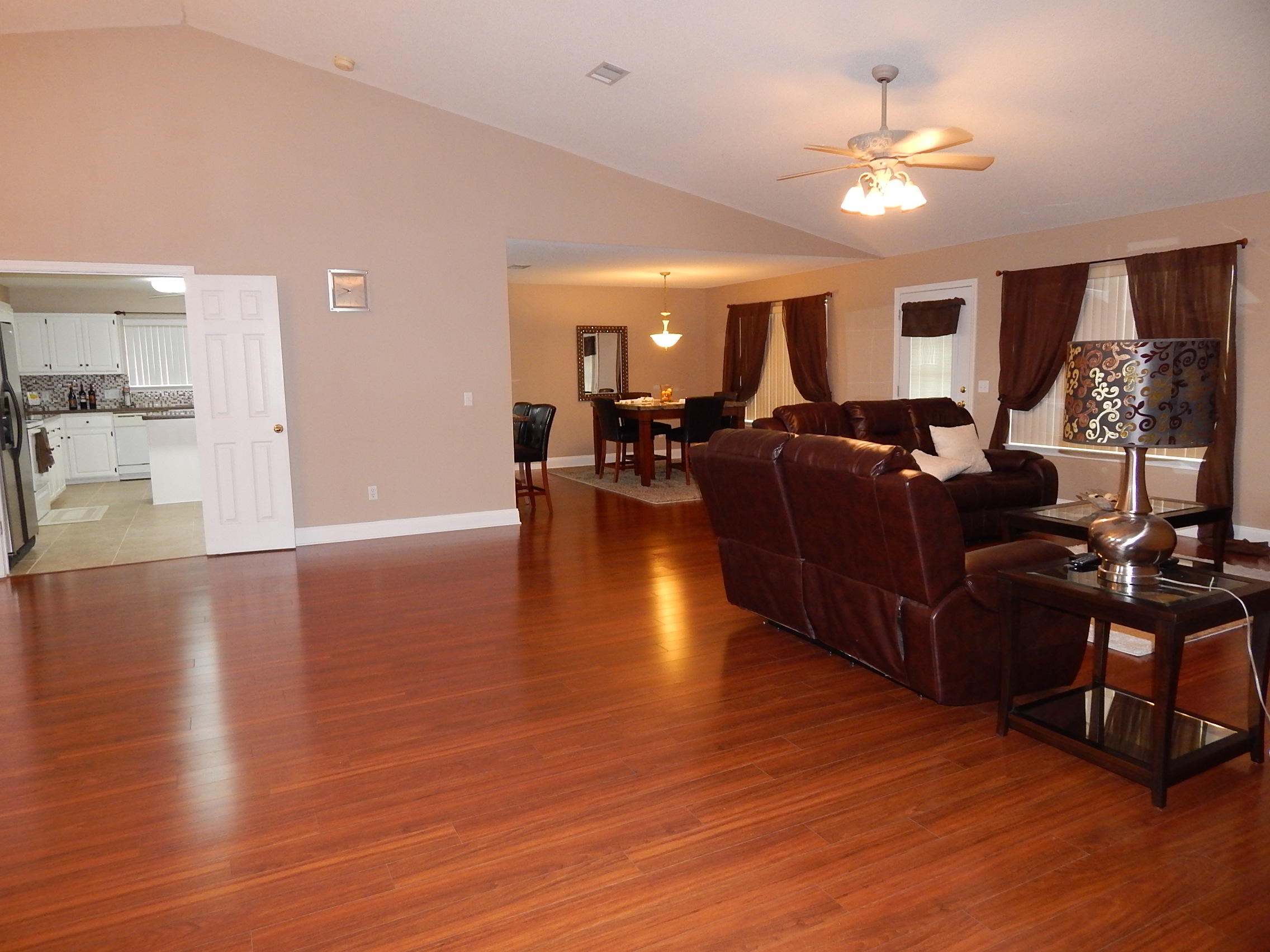 CHEROKEE BEND S/D - Residential