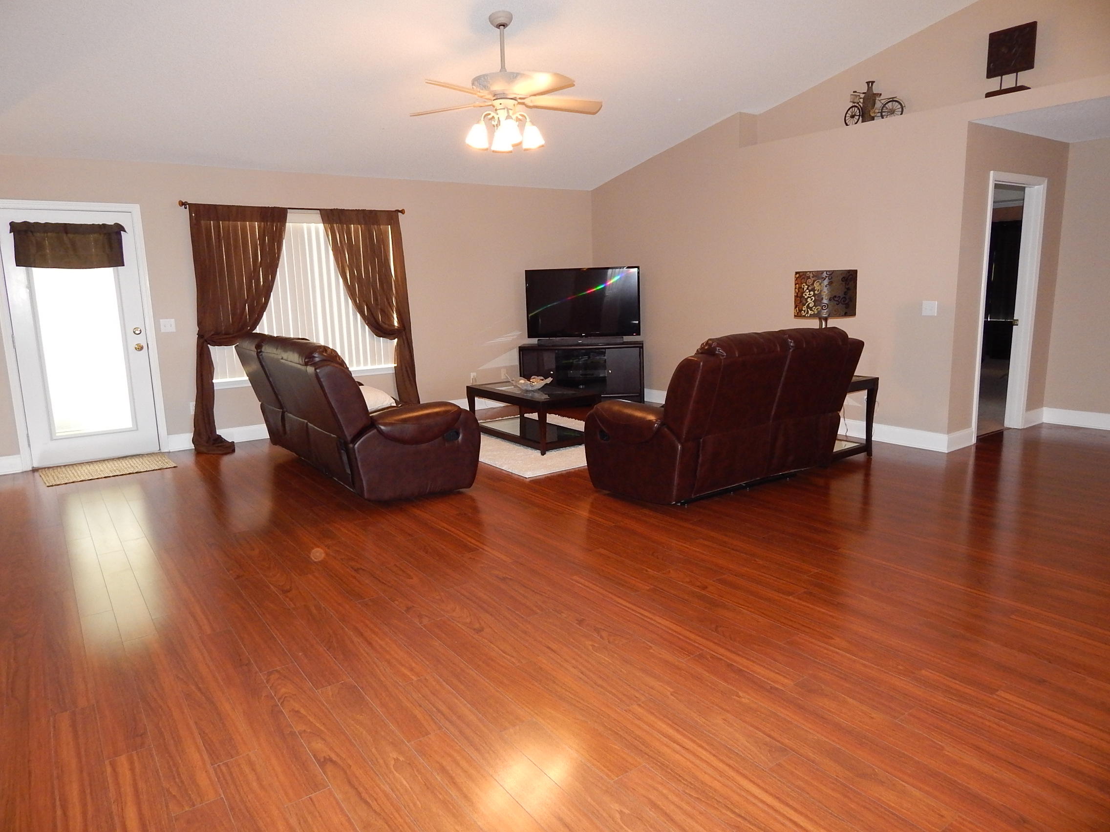 CHEROKEE BEND S/D - Residential