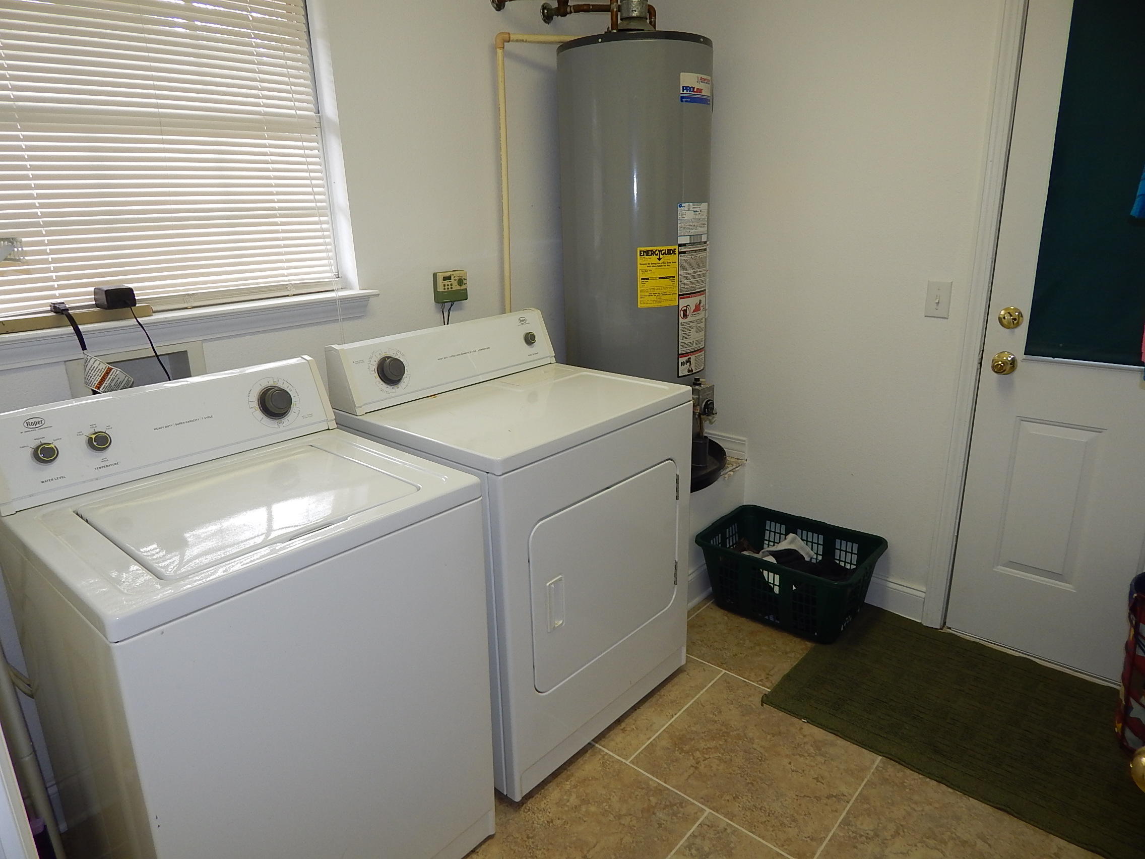 CHEROKEE BEND S/D - Residential