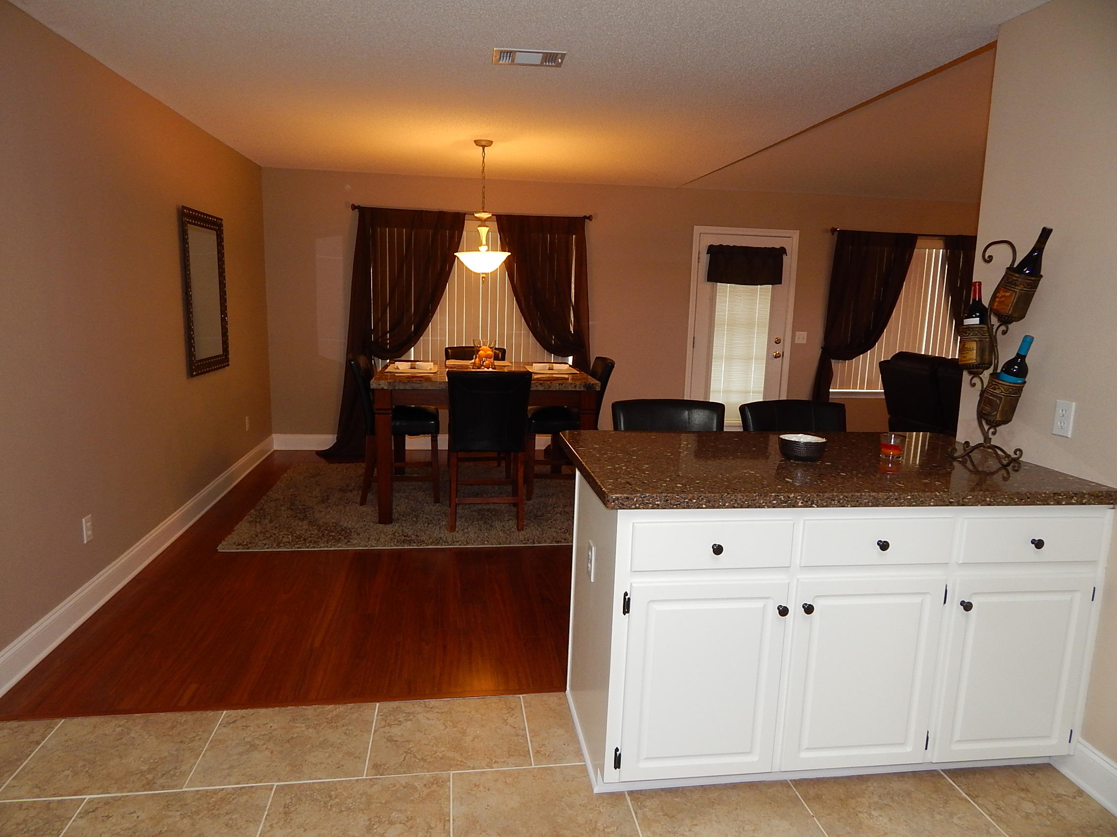 CHEROKEE BEND S/D - Residential