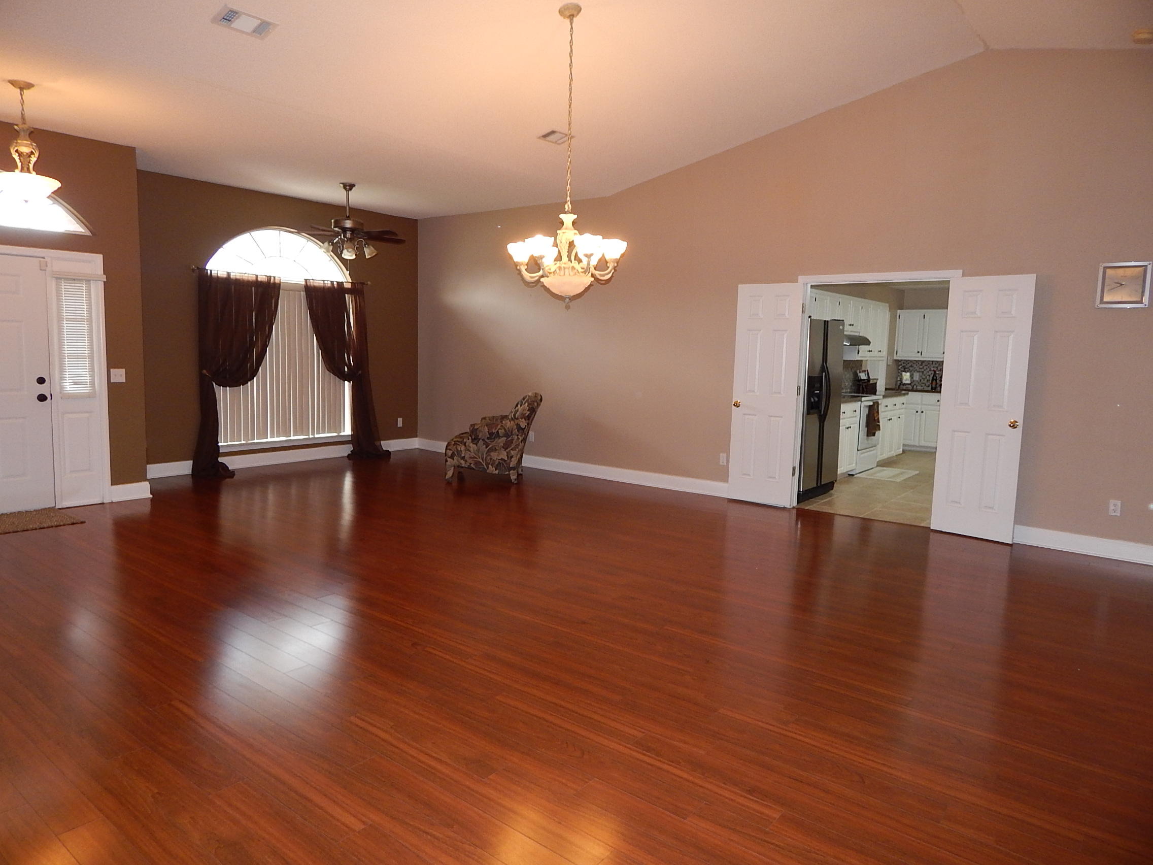 CHEROKEE BEND S/D - Residential