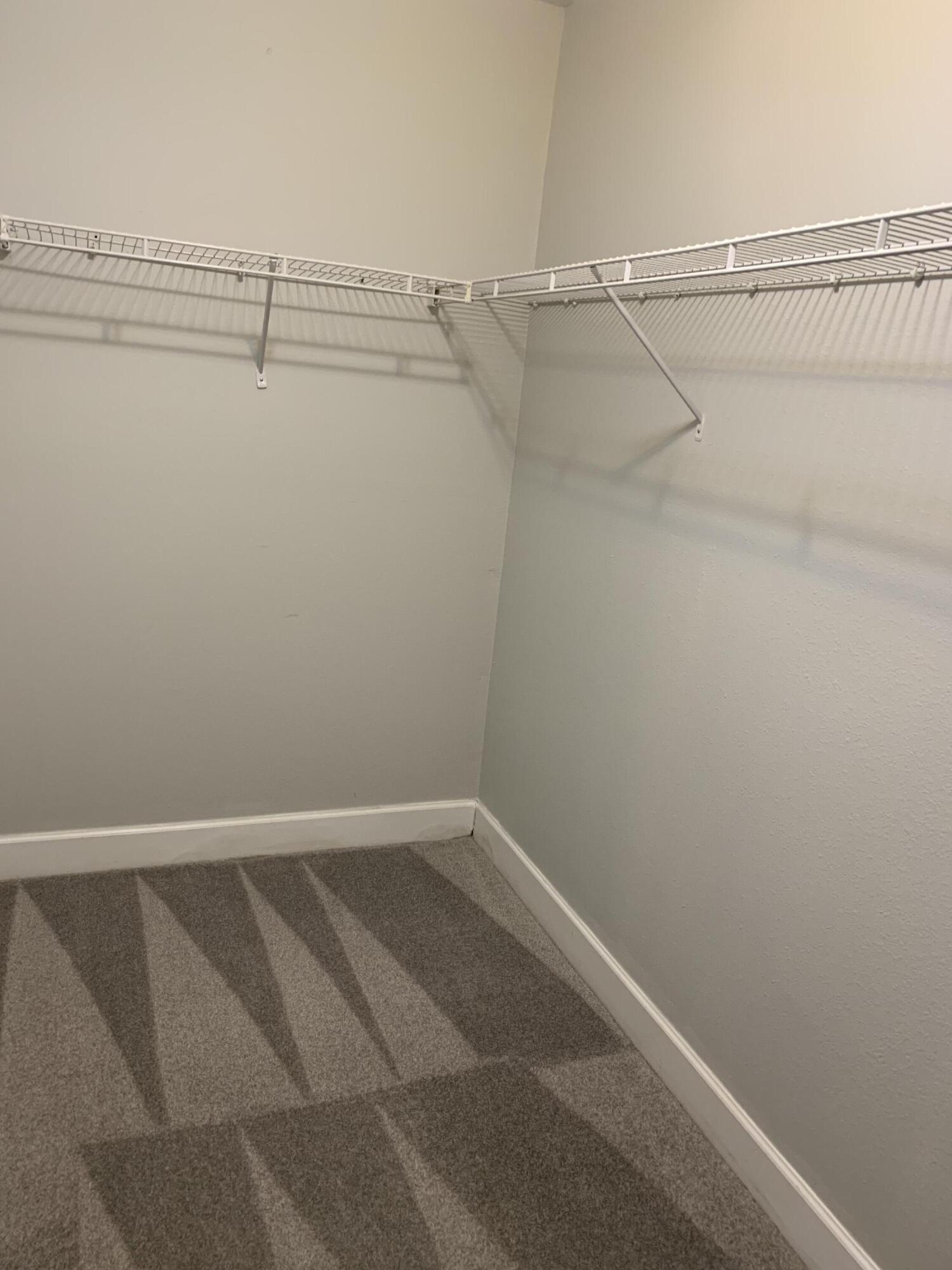 EAGLE BAY - Residential Lease